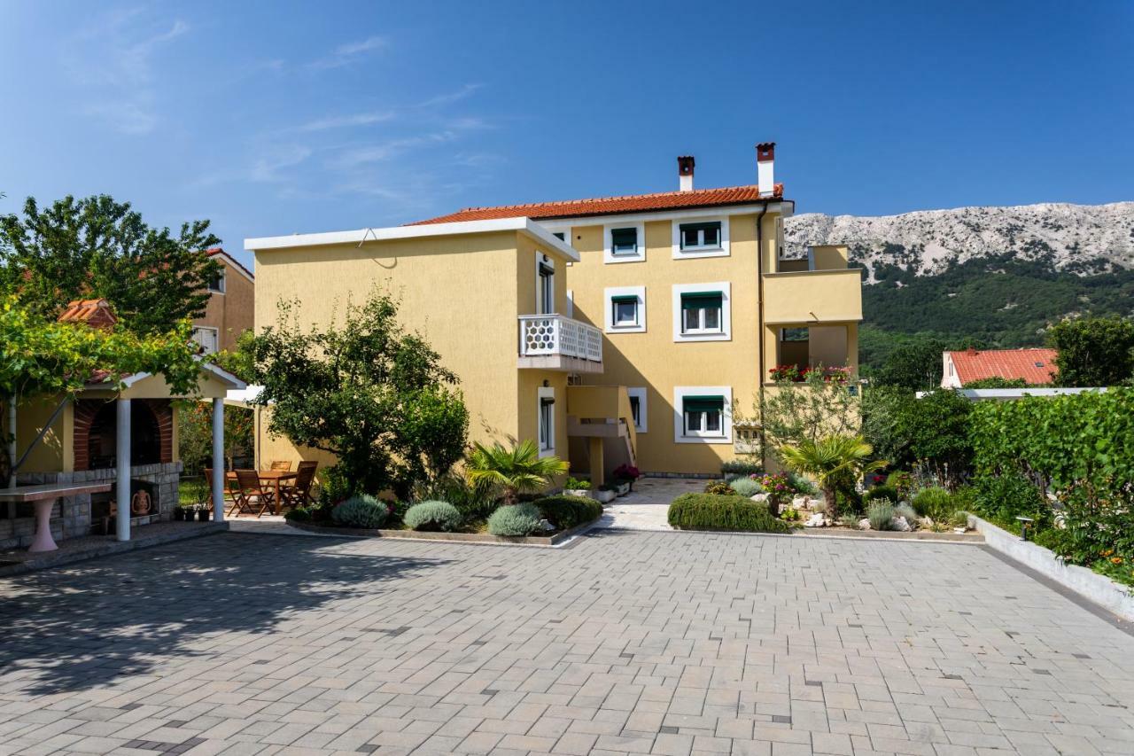 Apartments Marija Baška Exteriör bild