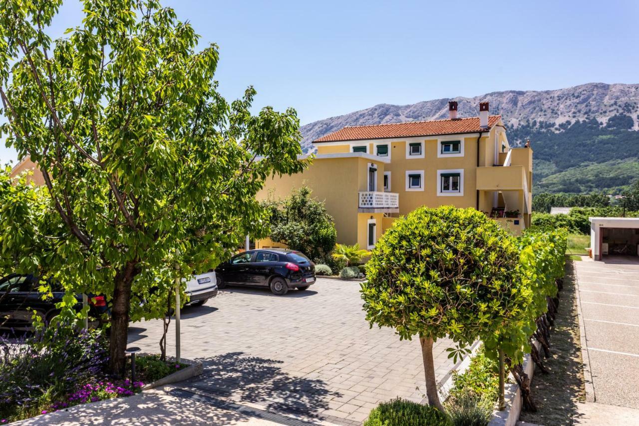 Apartments Marija Baška Exteriör bild