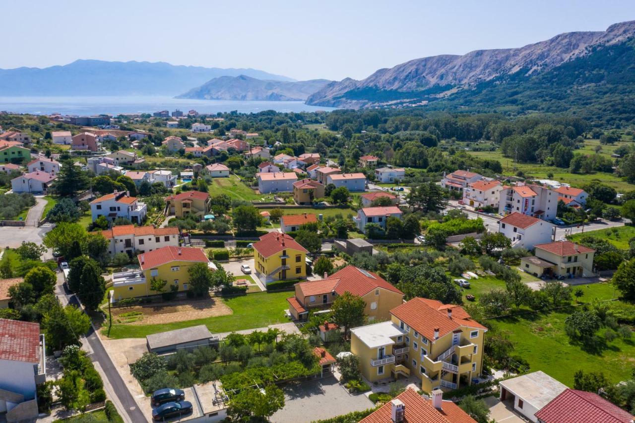 Apartments Marija Baška Exteriör bild